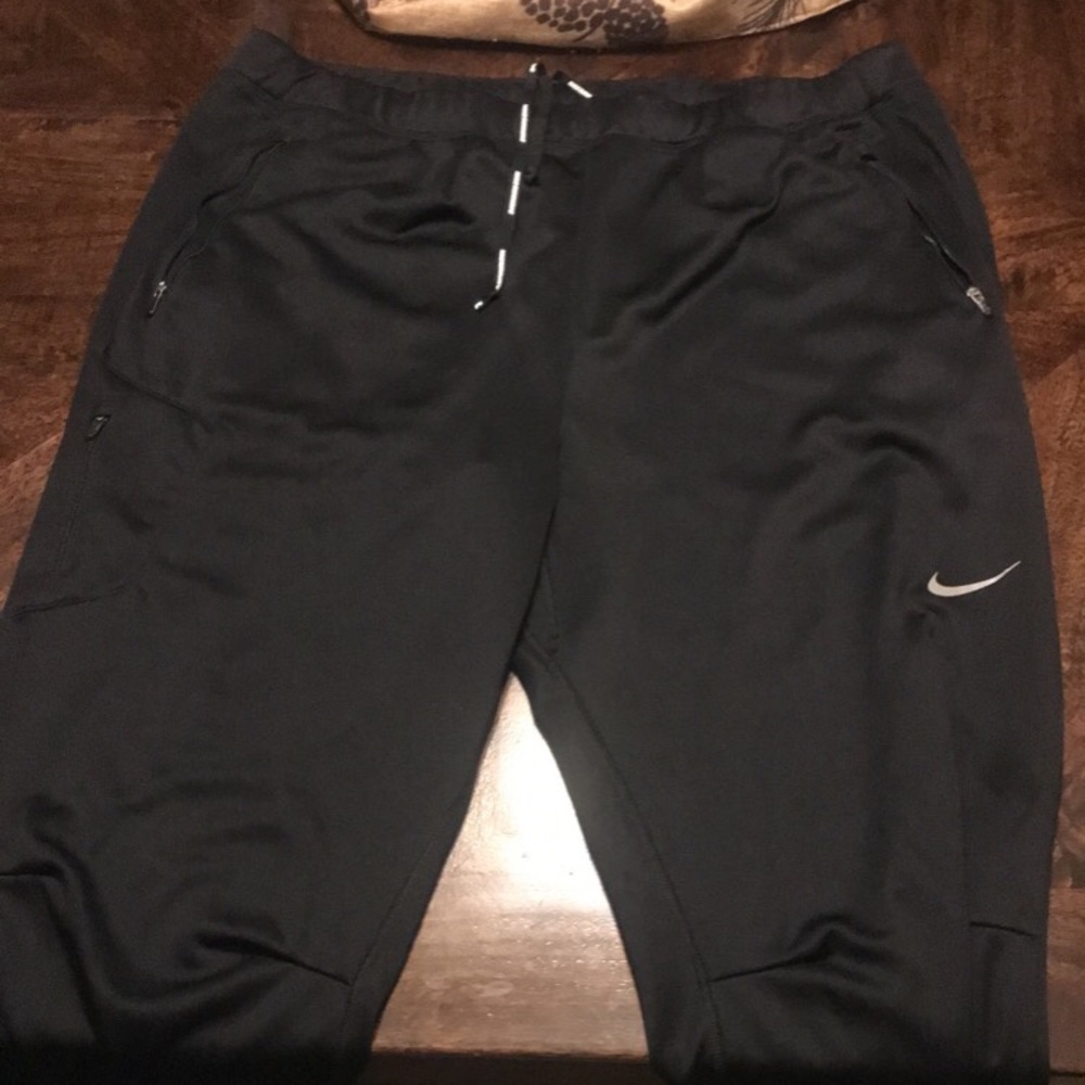 NIKE BLACK RUNNING SWEATS DRI-FIT